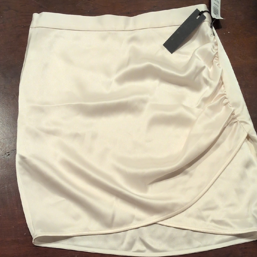 Babaton Cream Mini Skirt